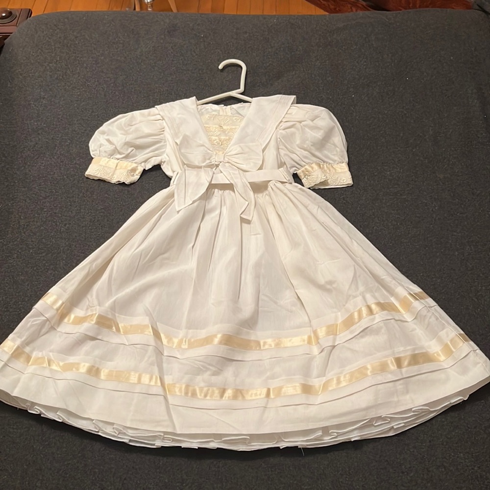 Formal Easter dress. Satin and lace detail. Size six.